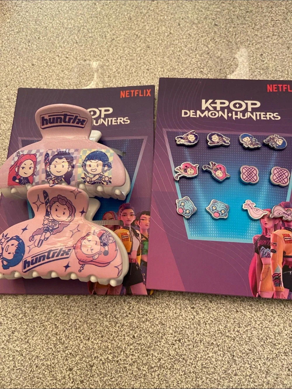 K-Pop Demon Hunters Pink Hair Clips by - Set of 2and earrings